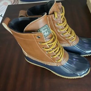 Woman’s  GH Bass Co. Harlequin Duck boots size 7